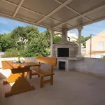 V Holiday home *